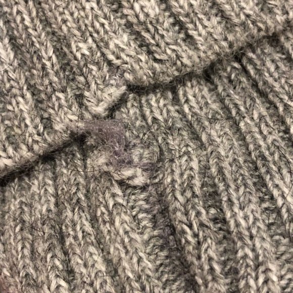 Stile Benetton gray argyle turtleneck sweater. Size Medium. - Picture 7 of 8